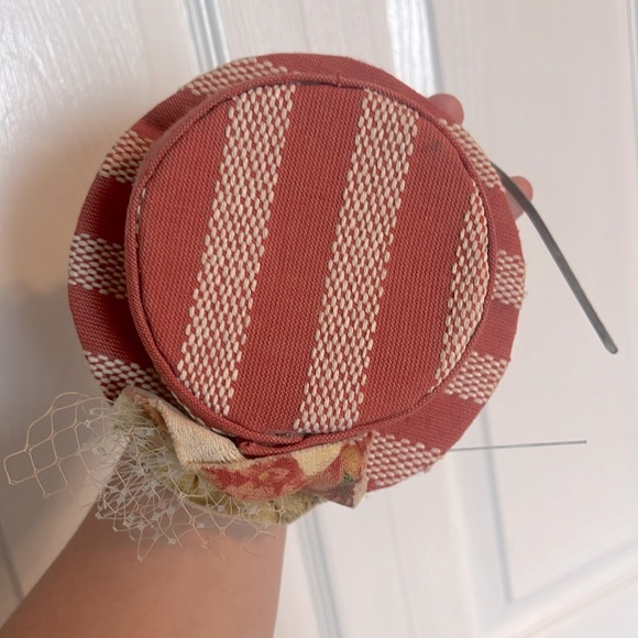 Vintage Petite Spring Hat - Picture 4 of 7